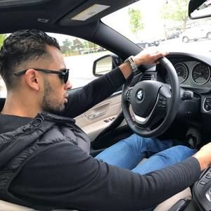 Meet your Posher, Zee